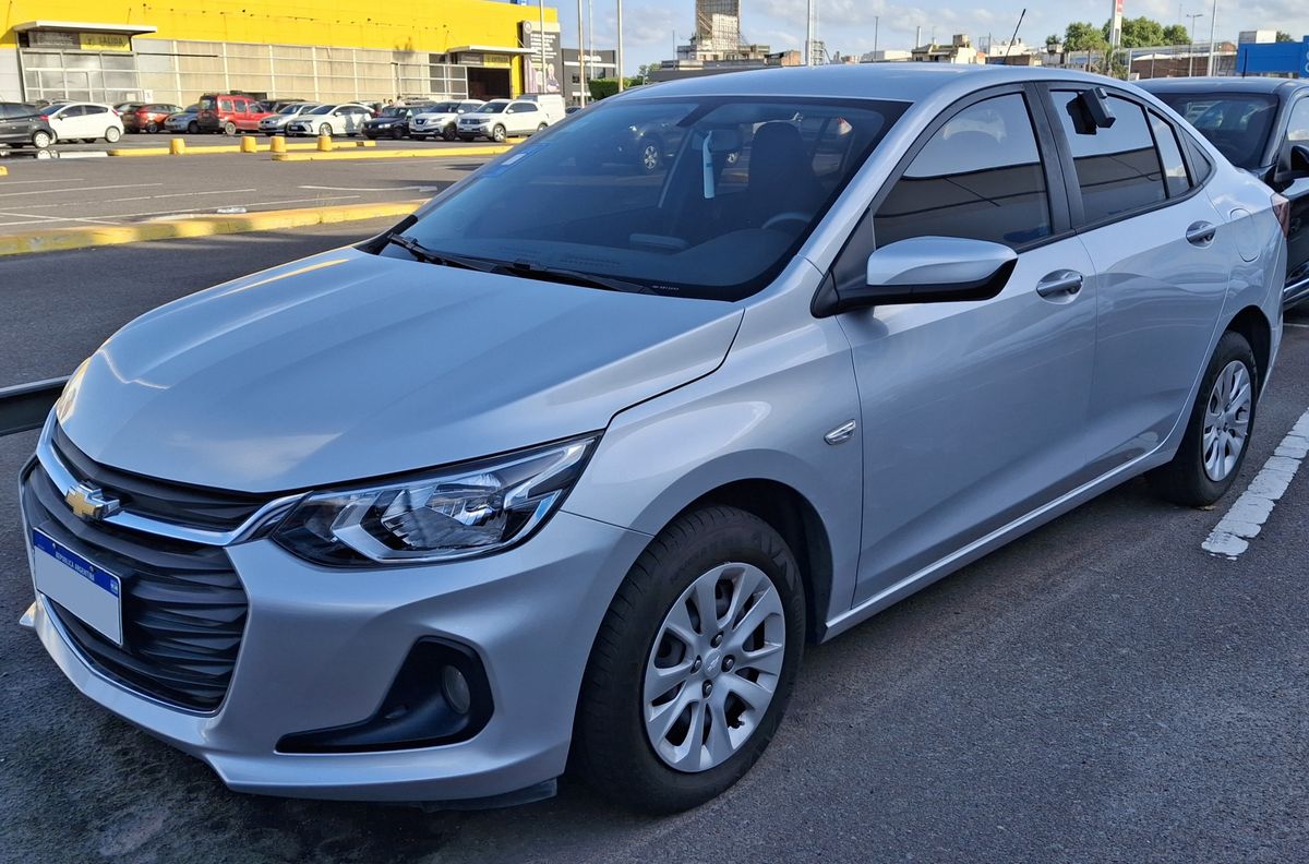 Chevrolet Onix Plus